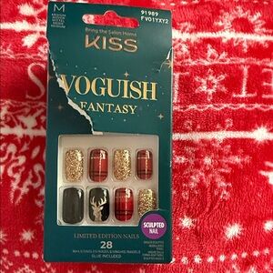 Kiss nails 
Never used